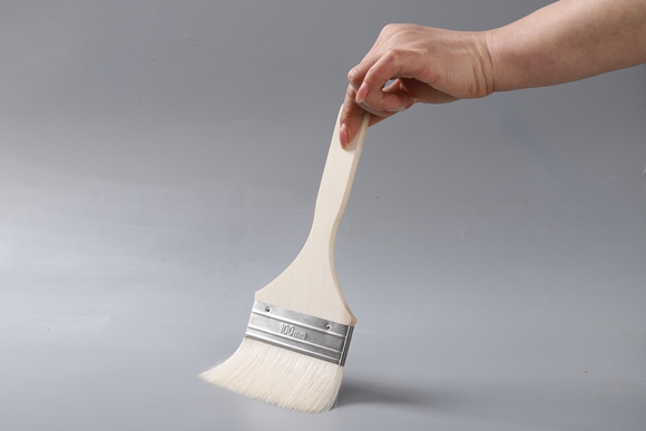 Flat brush   